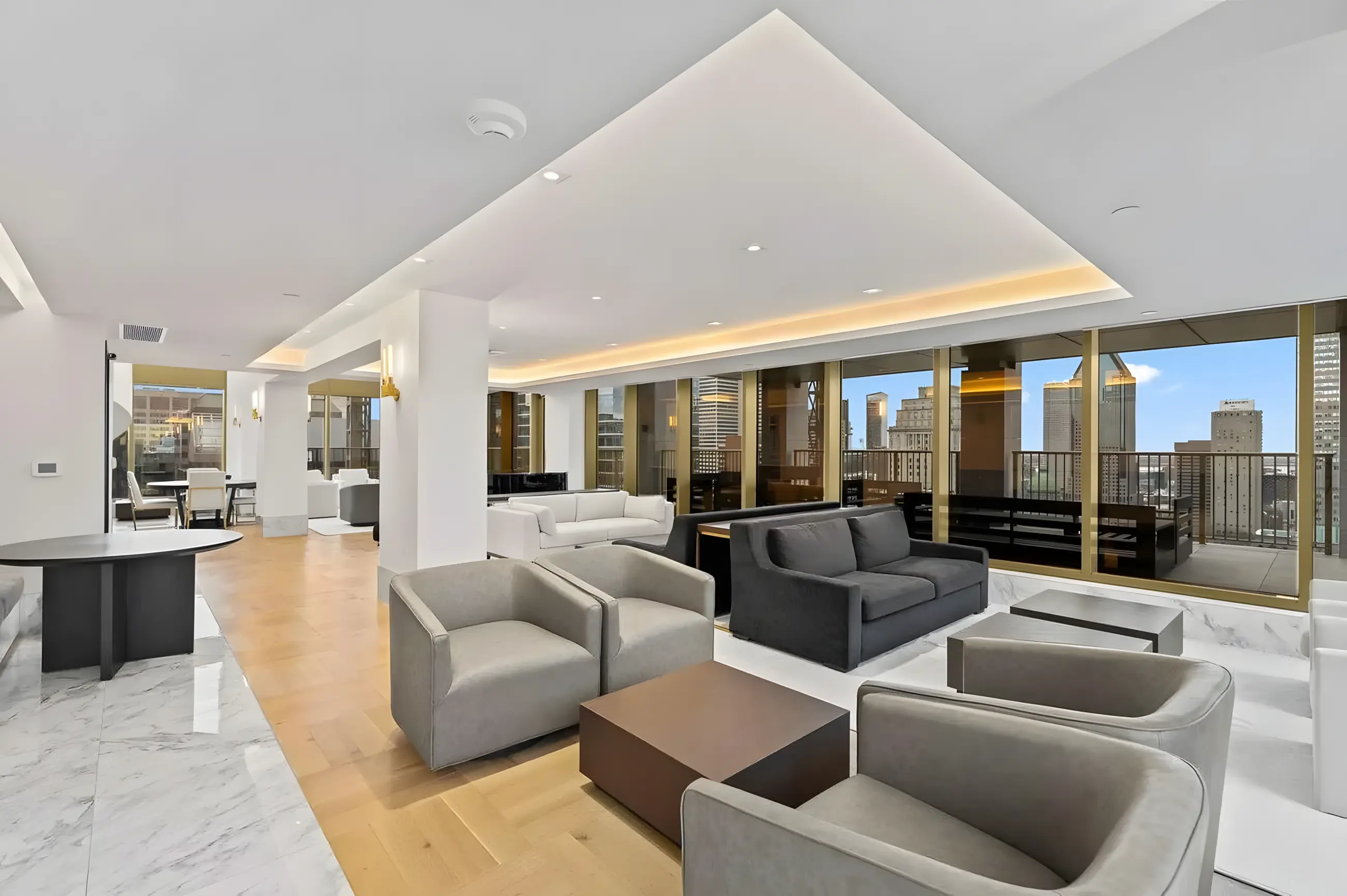 Loft urbain avec vue sur la ville